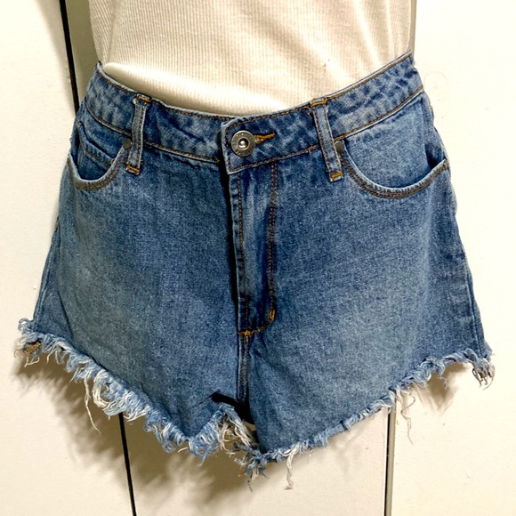 ARTICLES OF SOCIETY Frayed Raw Hem Distressed Blue Denim Shorty Shorts Size 27 - Picture 5 of 16